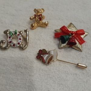 Set of 4 vintage Christmas pins/brooches EUC